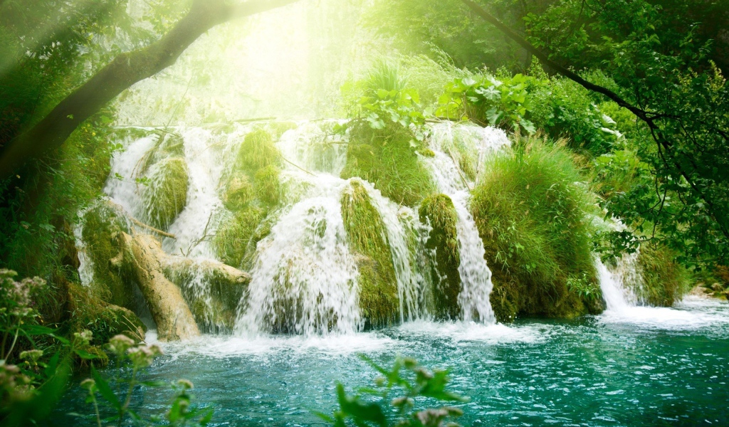 Водопадик на ручье