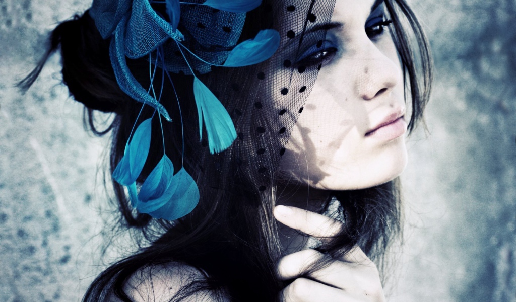 Девушка в вуали