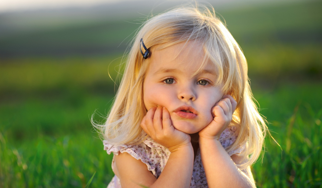 маленькая девочка