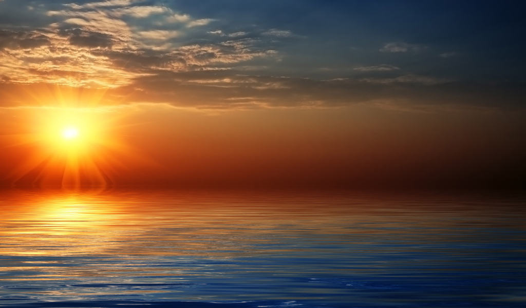 Закат над морем