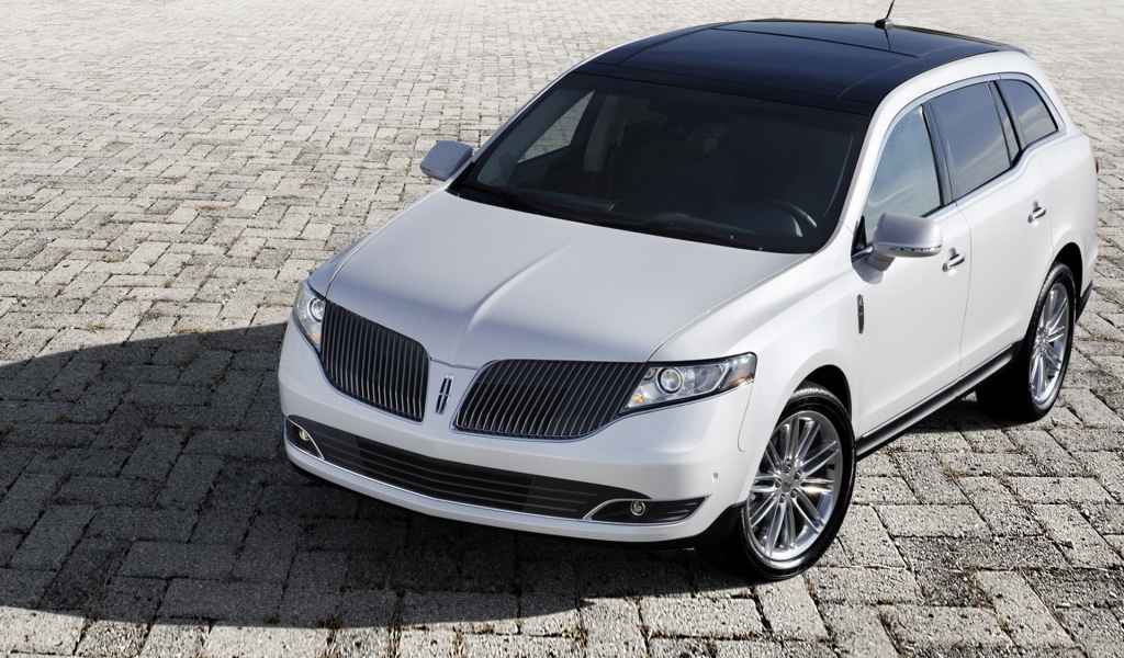 Lincoln-MKT-Static