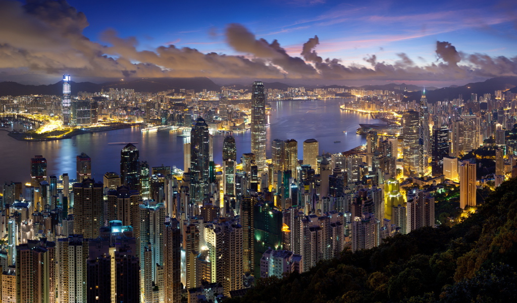 вечерний Гонг Конг