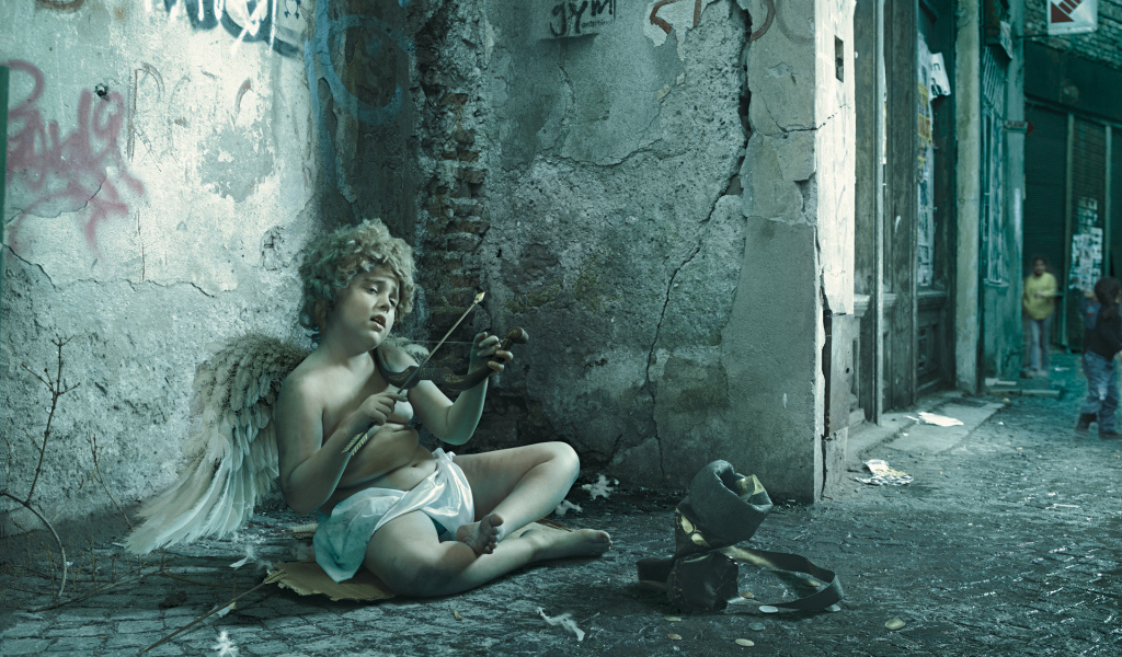 Купидон на улице