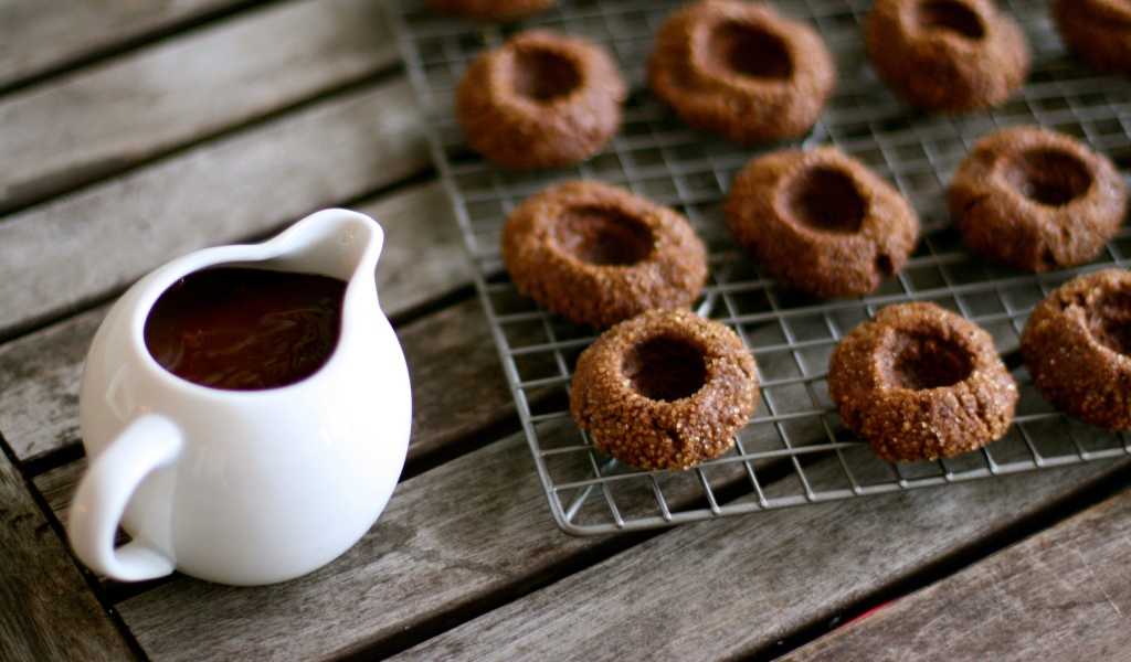 Печенье и горячий шоколад