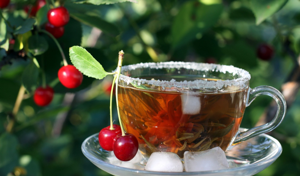 Зеленый чай с вишней