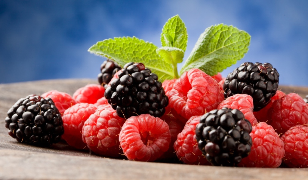 Ежевика и малина