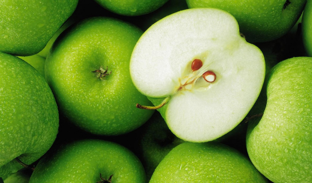 Зеленые яблоки