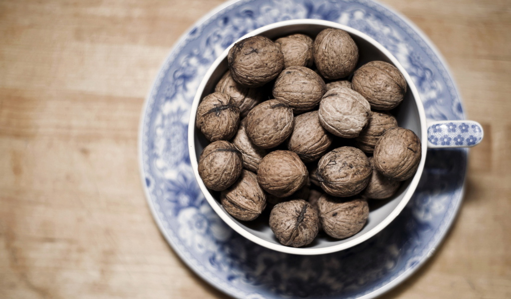 Грецкие орехи