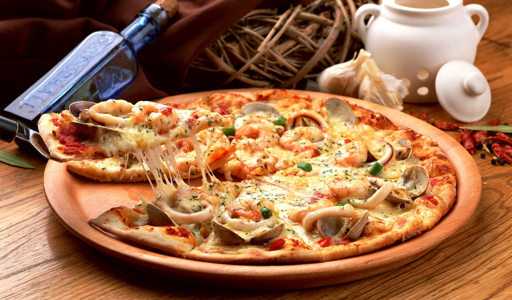 Пицца с морепродуктами