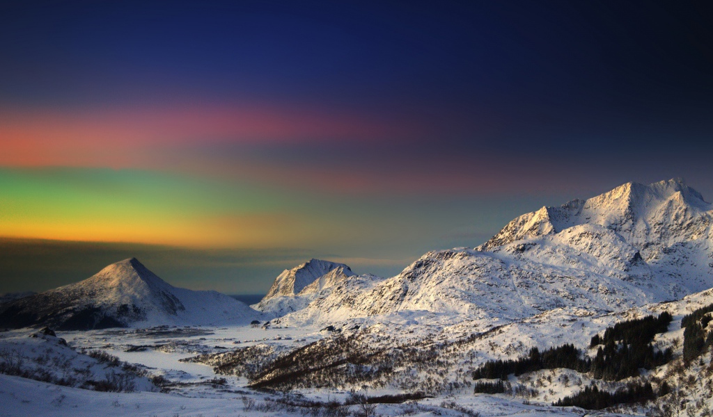 Зимнее утро в горах