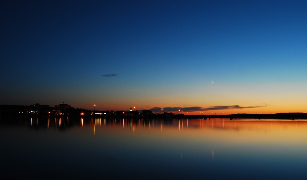 Ночь над озером