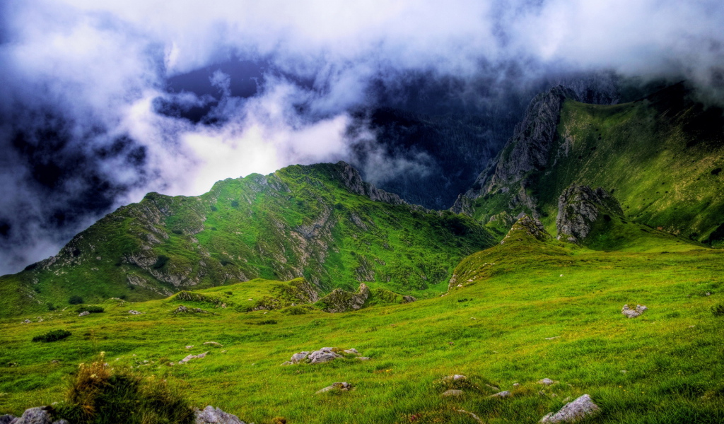 Высоко в горах