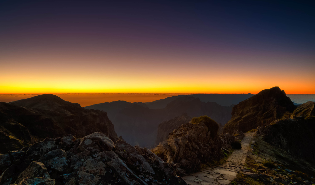 Тропа в горах