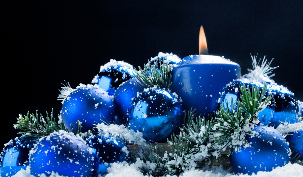 Новогодняя свеча