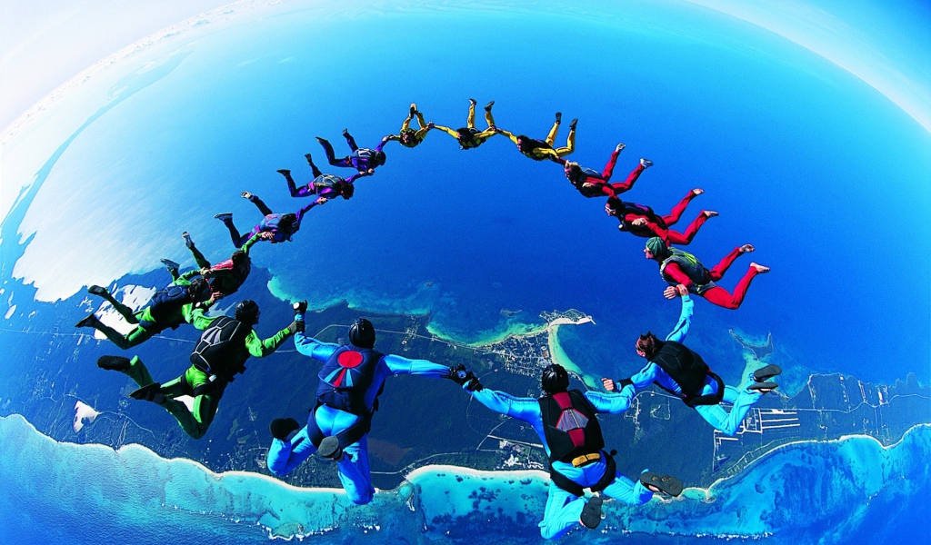 Скайдайверы