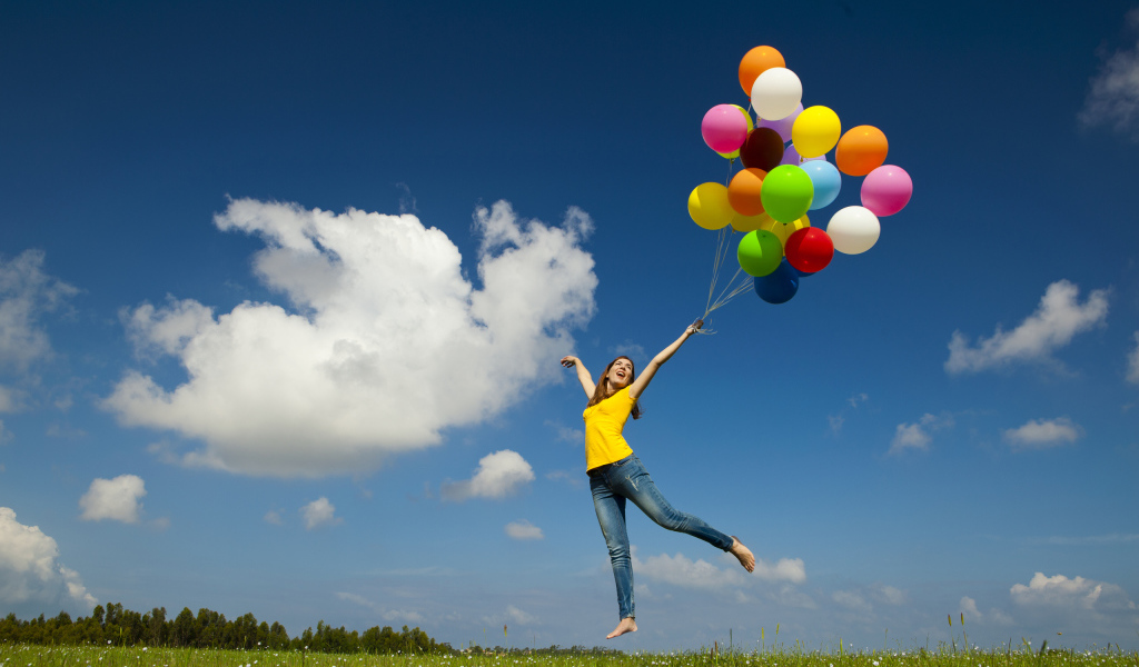 Девушка с шариками