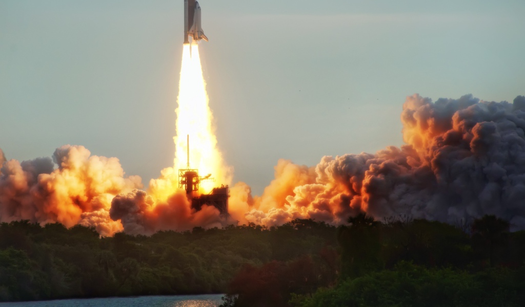 Взлет космического корабля