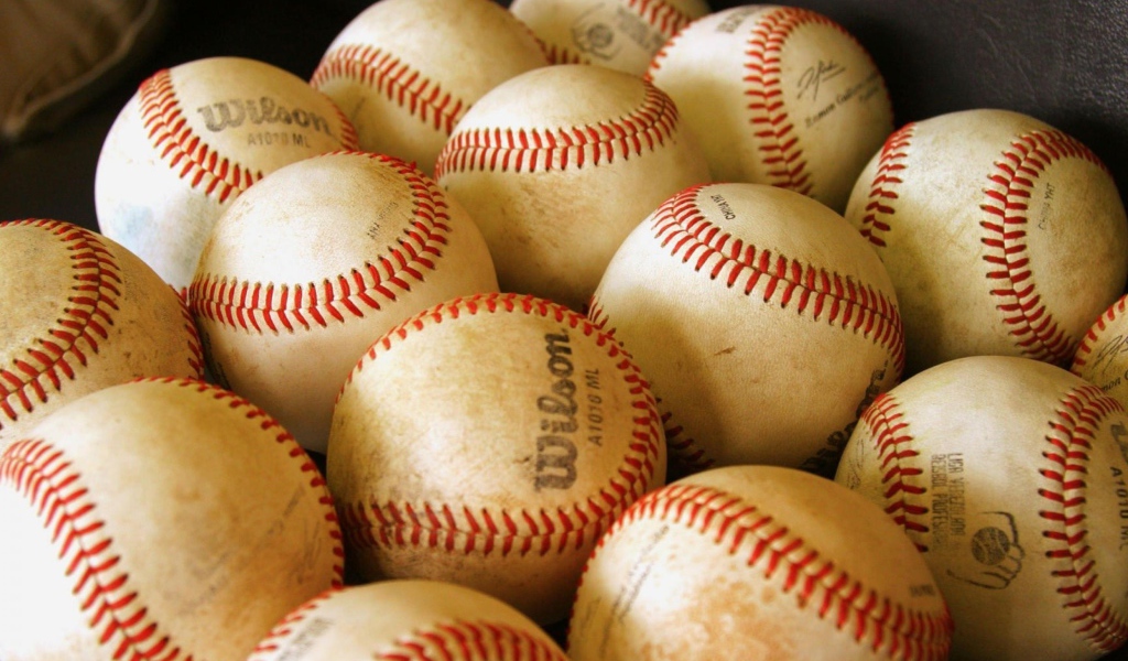 Бейсбольные мячи