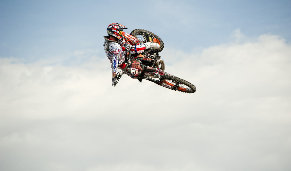 Мотоцикл в небе