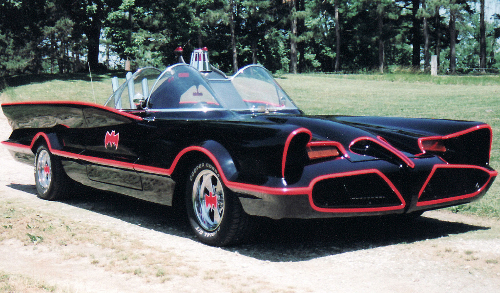 Бэтмомобиль Бэтмана