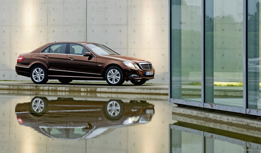 Автомобили Mercedes-Benz