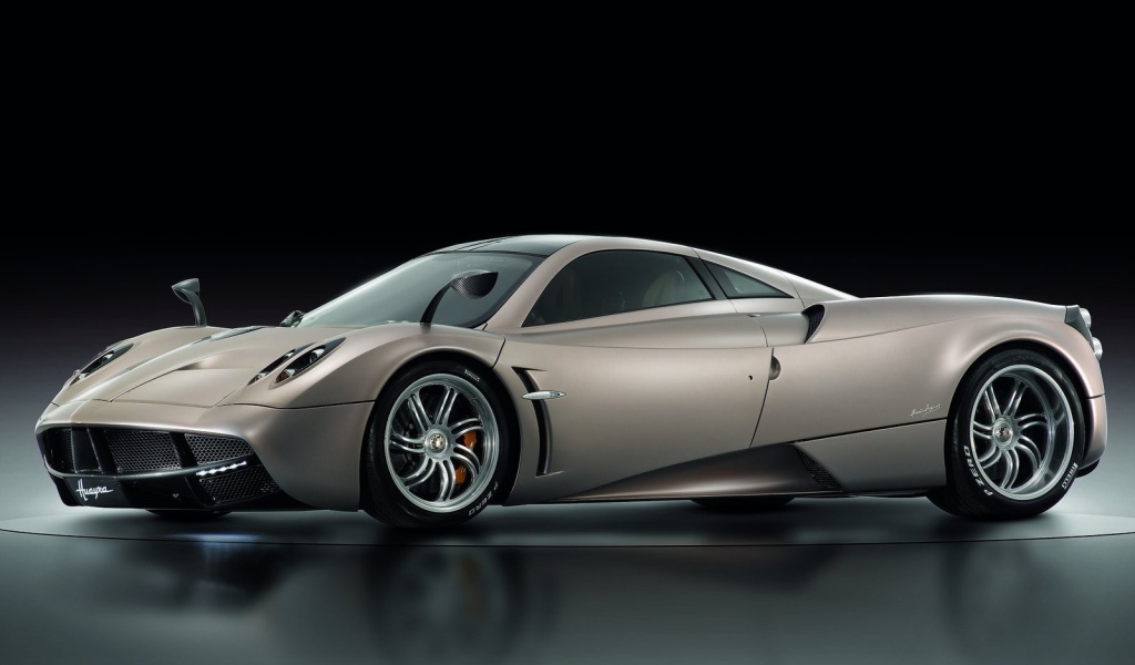 Спортивный автомобиль Пагани