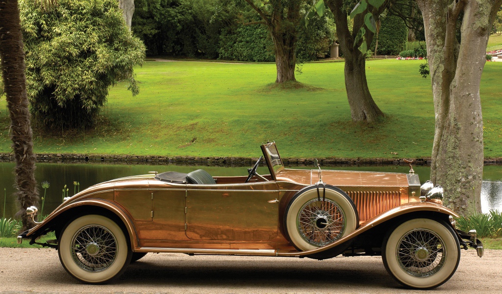 Золотистый Роллс Ройс