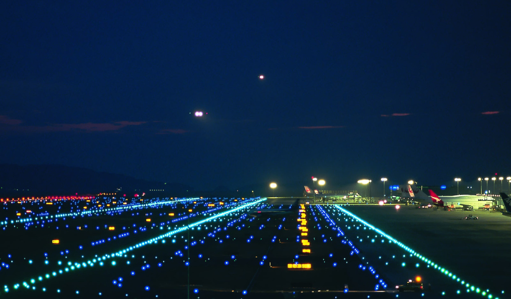 Посадочные огни аэропорта