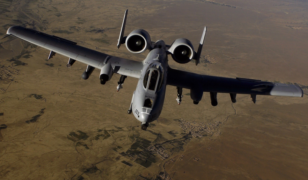 Военный самолет А-10