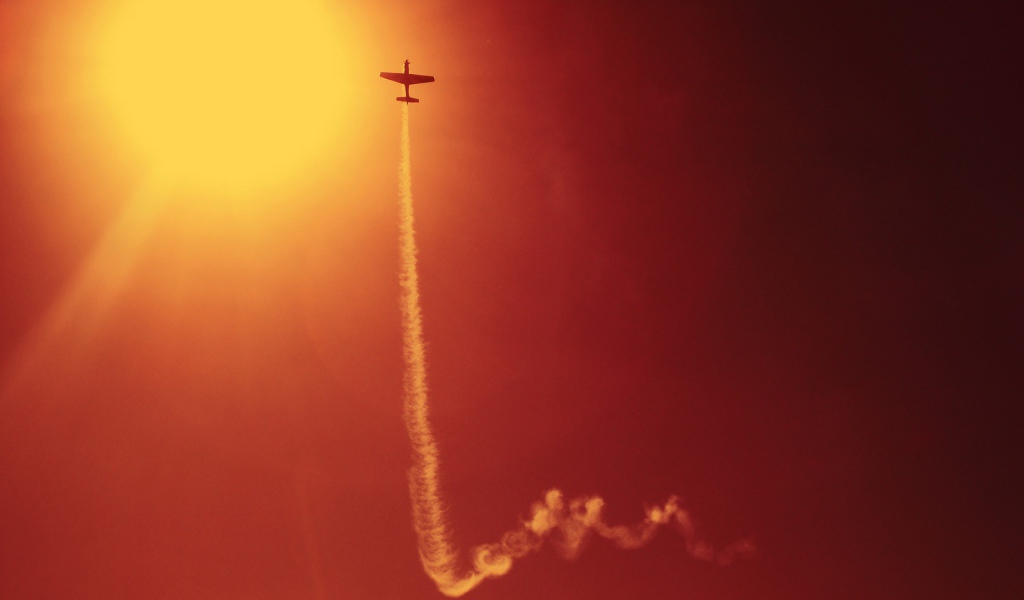 Самолет на закате