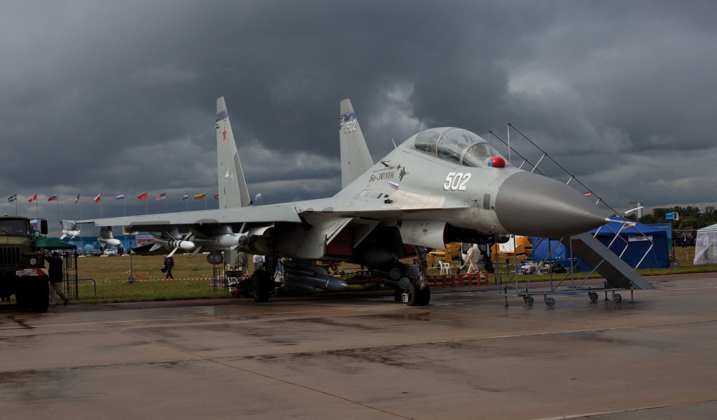 Русский военный самолет СУ-30-МК