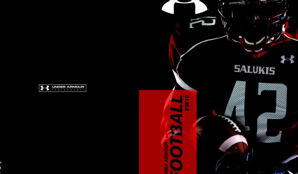 Игрок Американского футбола в Under Armour