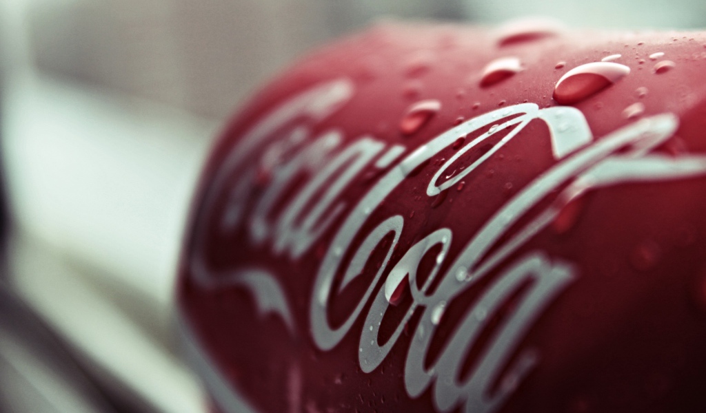 Холодная бутылка Coca Cola