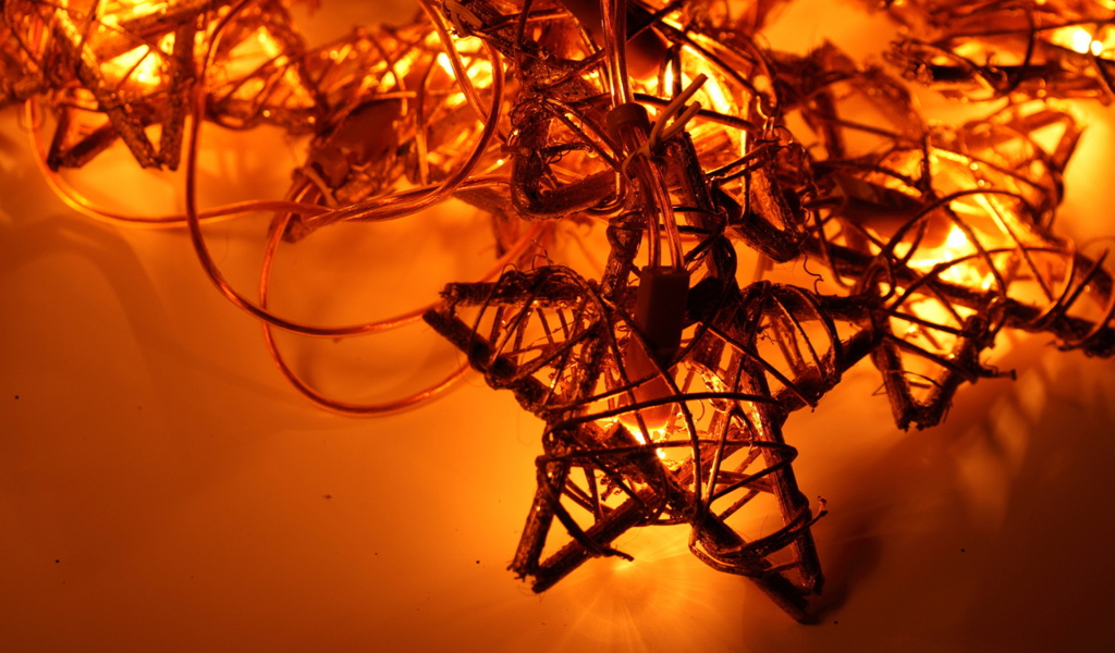 Рождественская красивая гирлянда