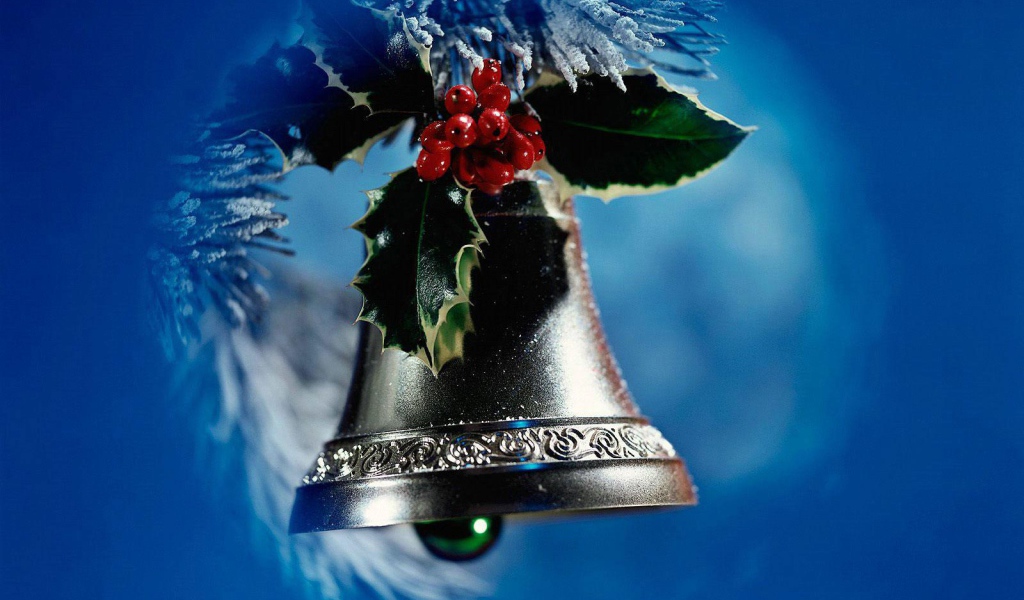 Колокольчик на синем фоне на рождество