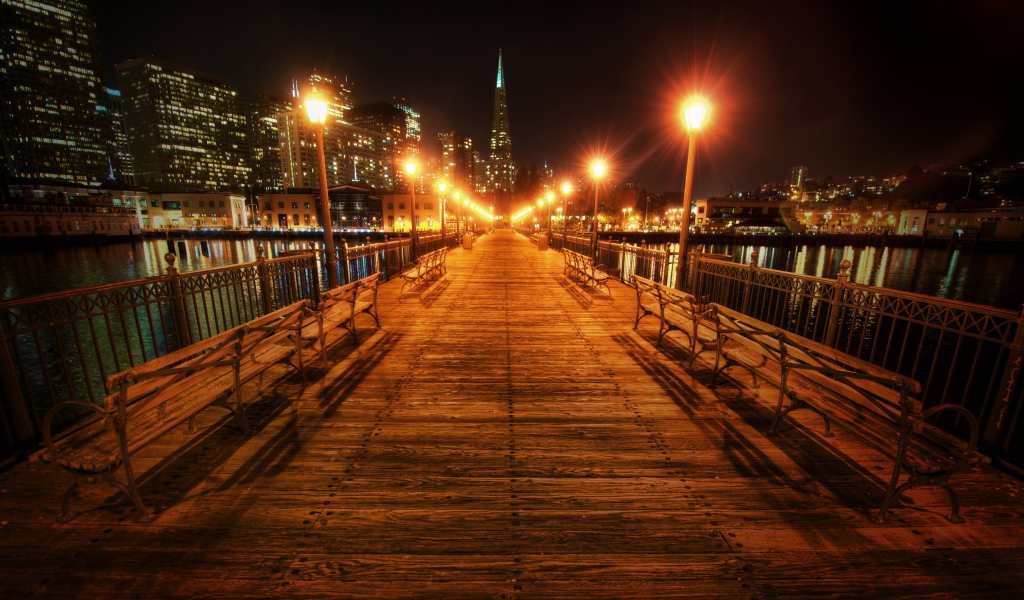 Деревянный мост в Сан - франциско