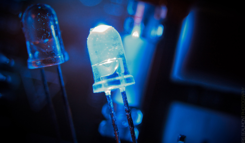 Светящийся светодиод