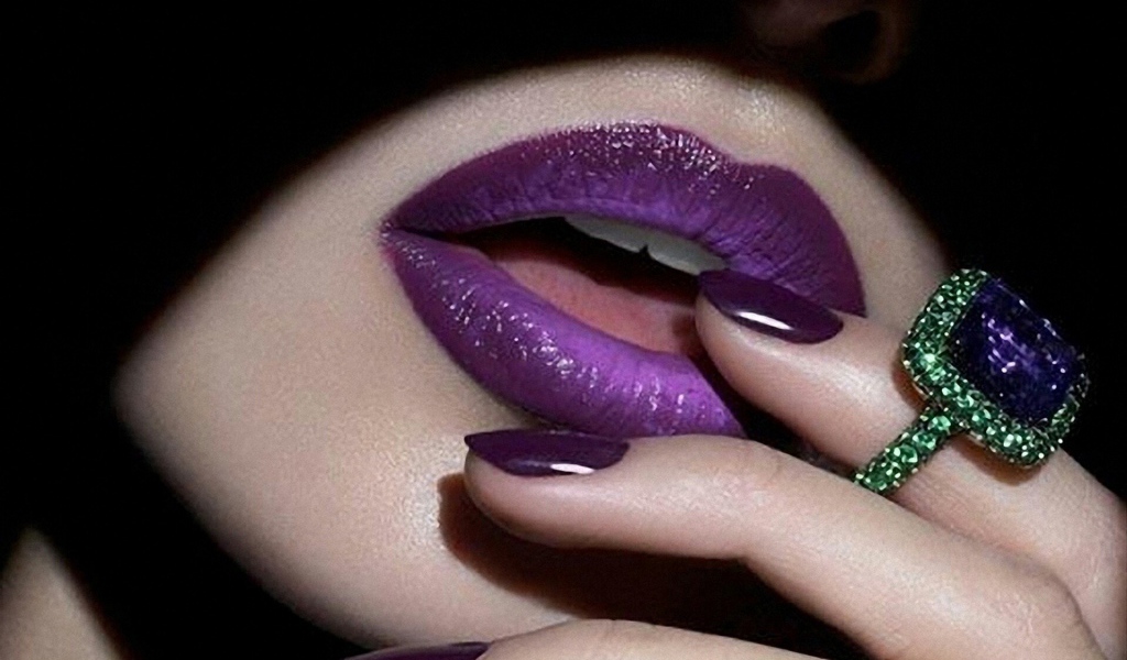 Сиреневый комплект