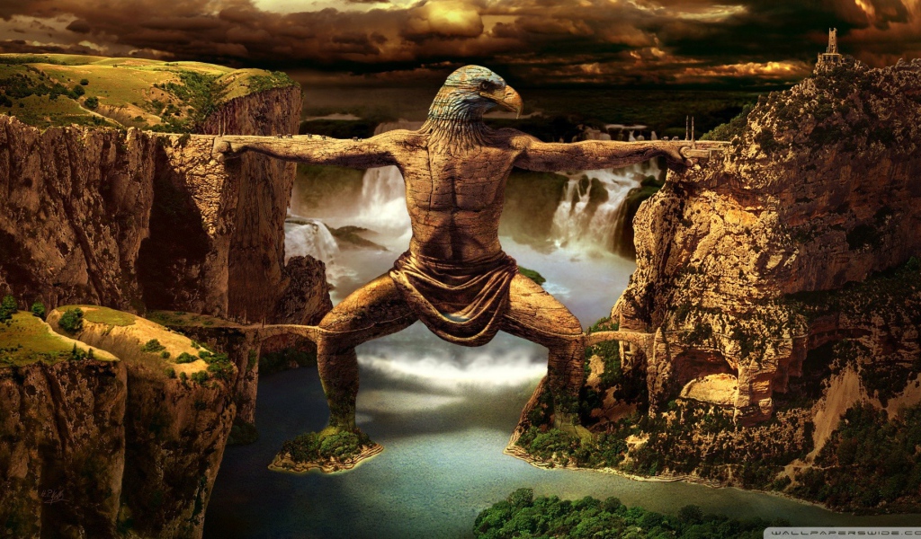 Мост в виде статуи