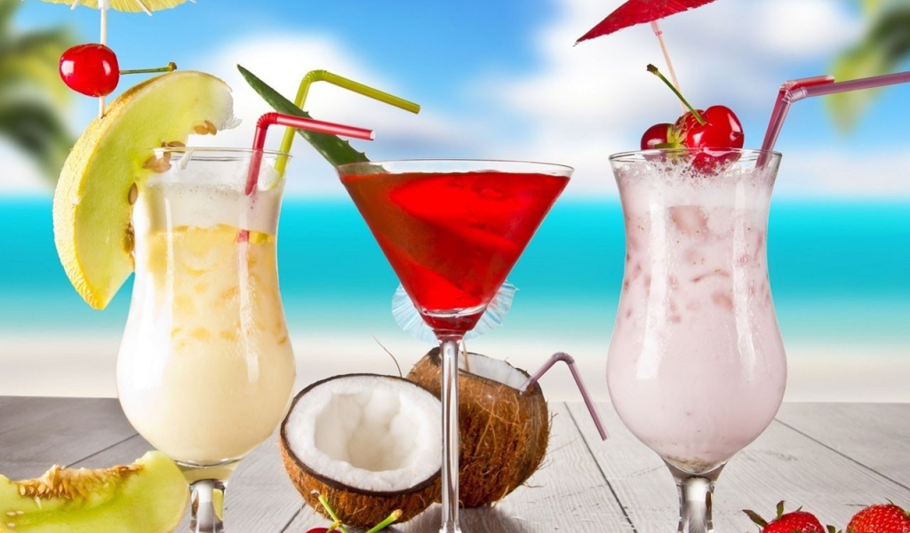 Коктейли с зонтиками