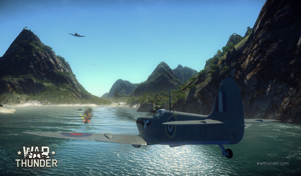 War Thunder самолет Сражаясь с военным кораблем