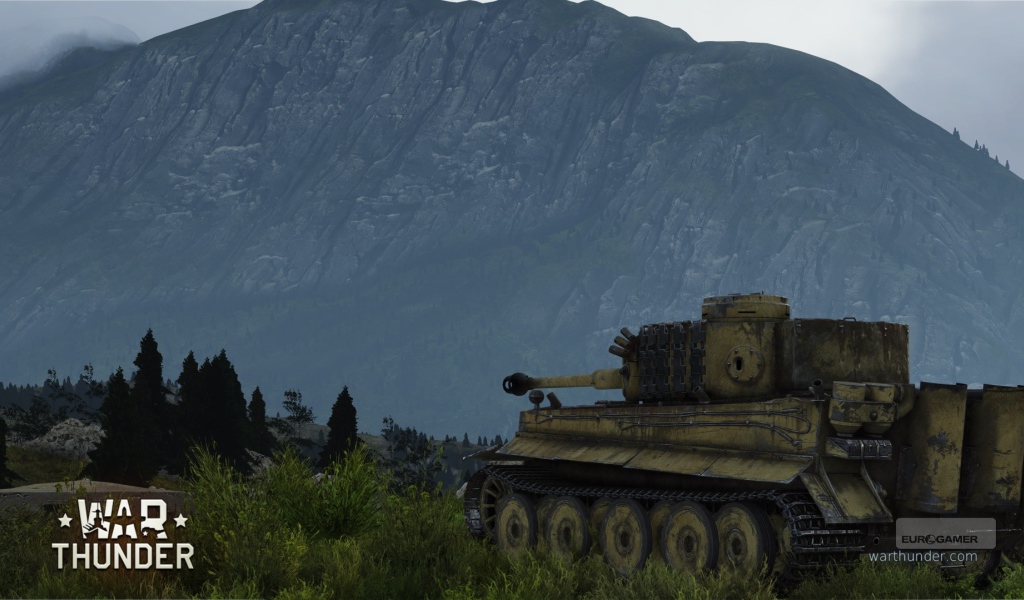 War Thunder танк в лесу