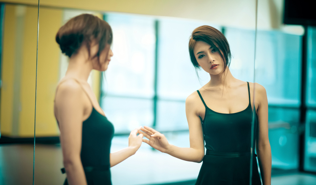 Очень красивая молодая балерина