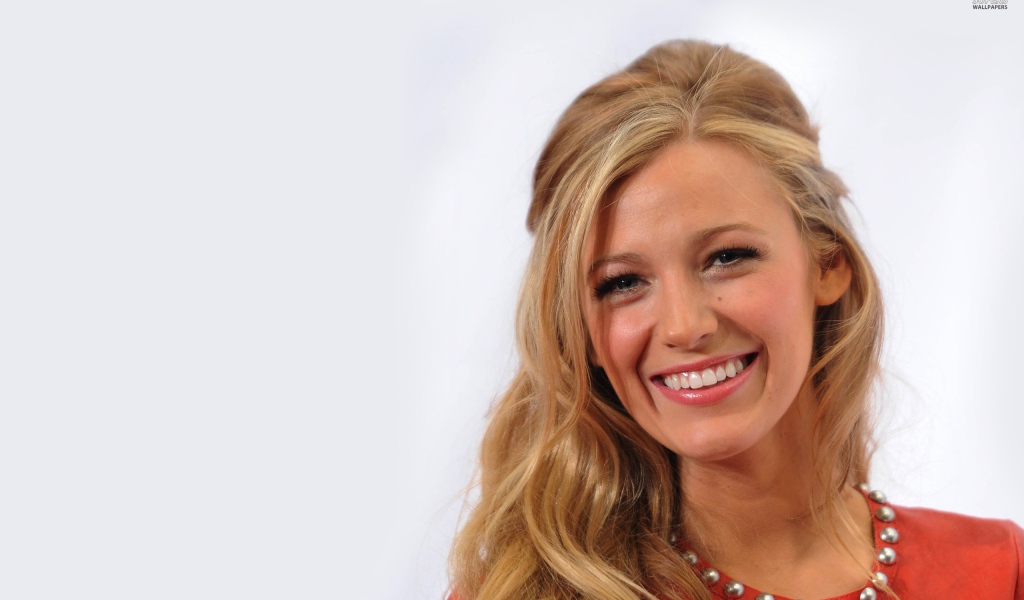 Женщина Blake Lively