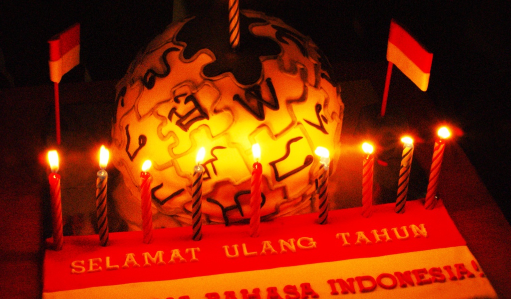 Индонезия торт на день рождения