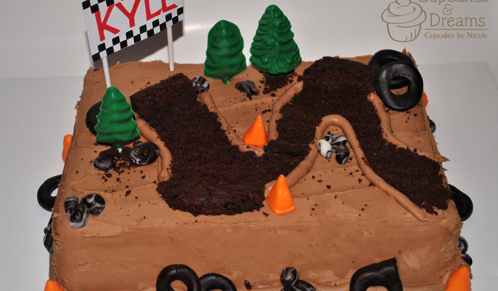 Ипподром торт на день рождения