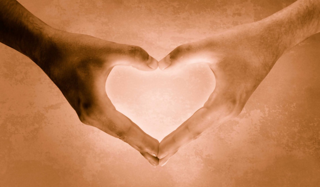 Сердце из рук
