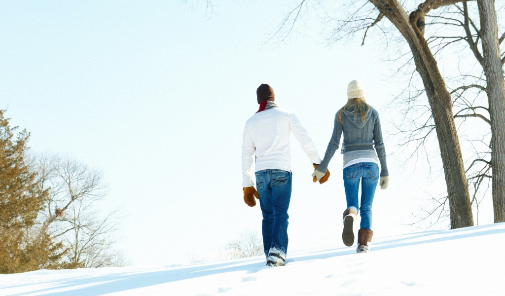 Любовь в зимнем лесу