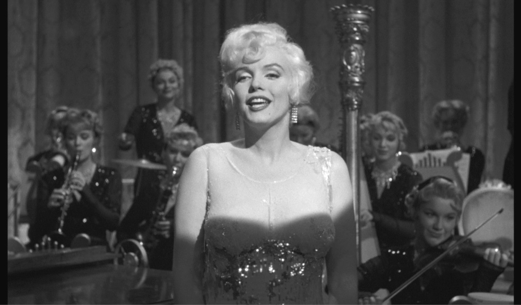 В джазе только девушки