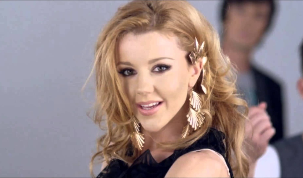 5ivesta Family солистка 